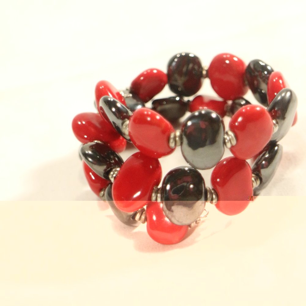 KAZURI BEADS Handmade Red/Silver Wraparound Spring Bracelet OS